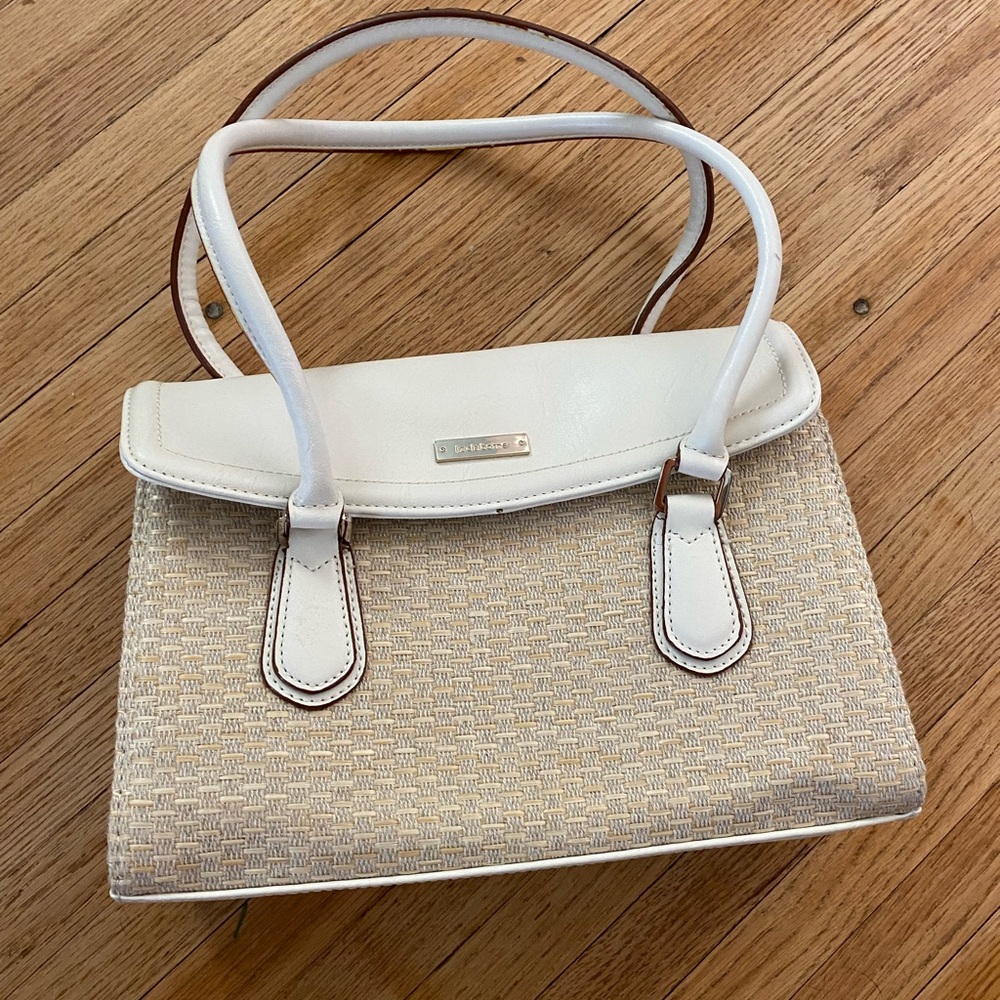 *** SoldLiz Claiborne White and Cream Purse